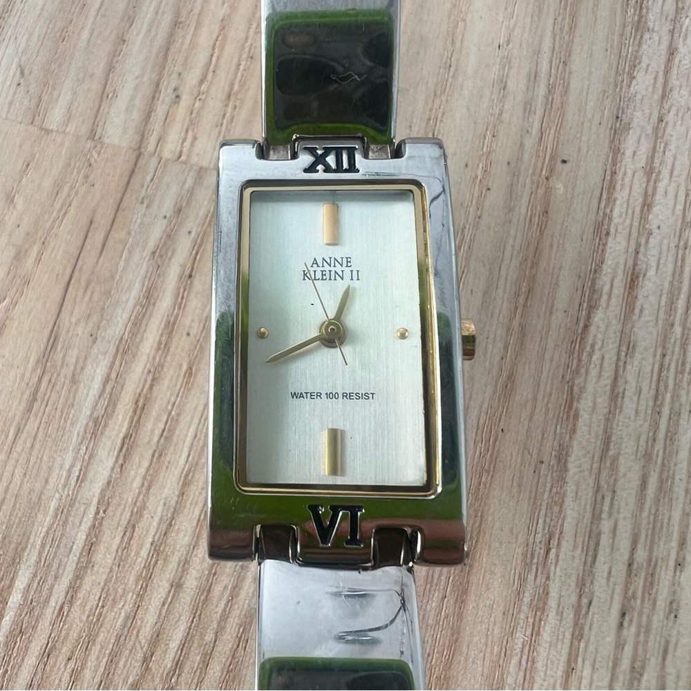 Anne Klein II ladies rectangular silver tone bracelet dress watch NEW BATTERY